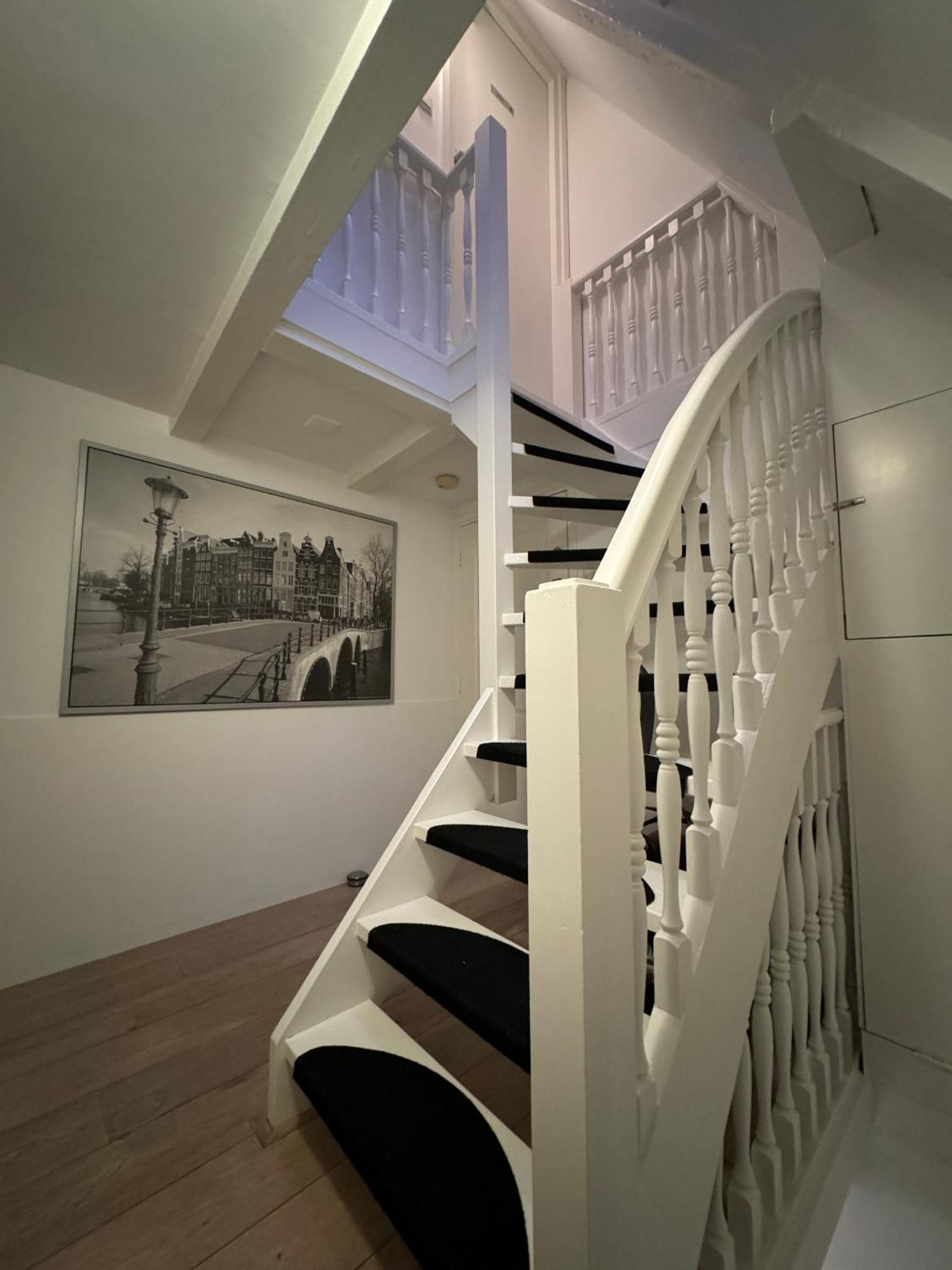 Nine Streets Inn Амстердам Екстериор снимка