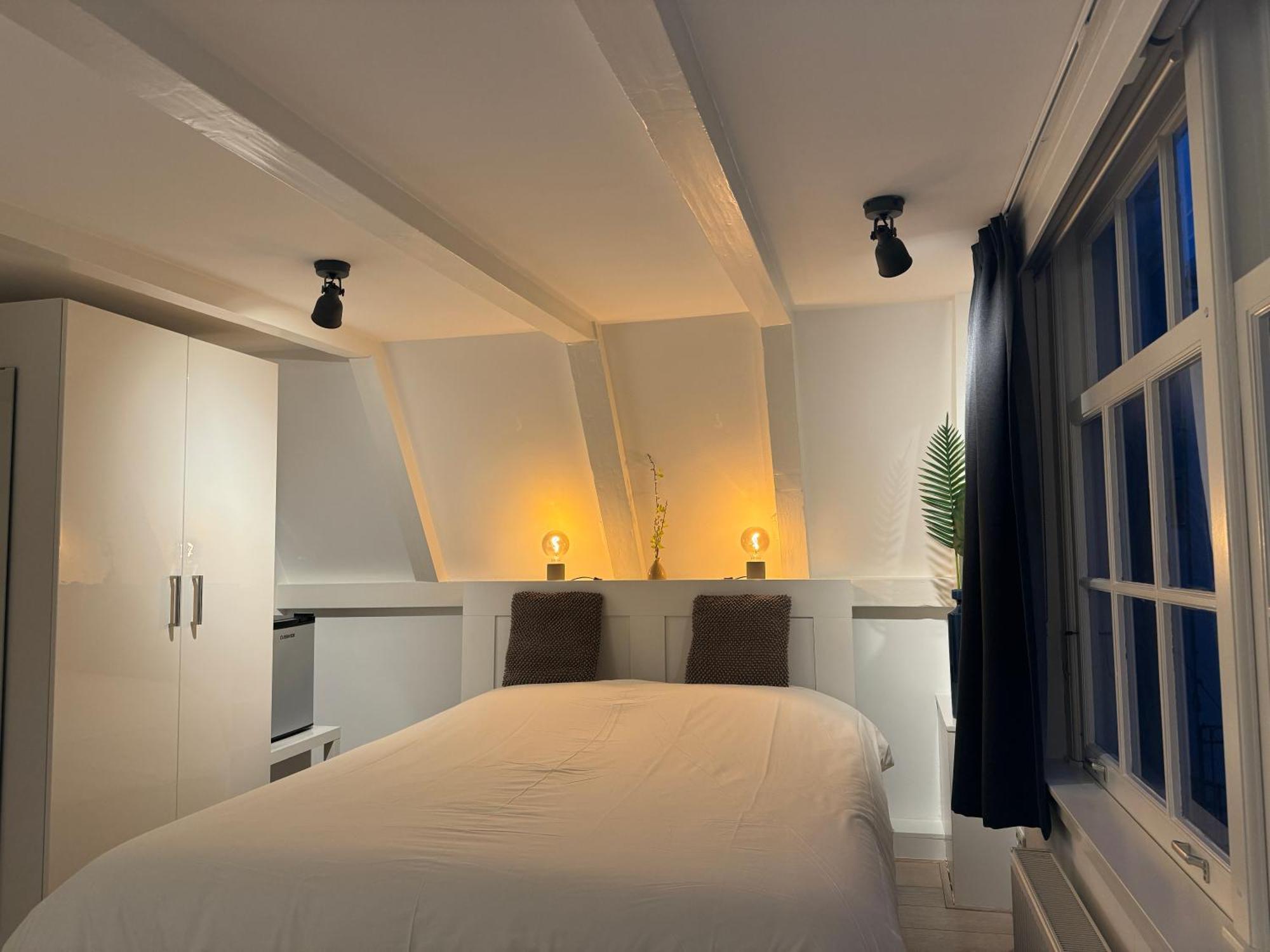 Nine Streets Inn Амстердам Екстериор снимка
